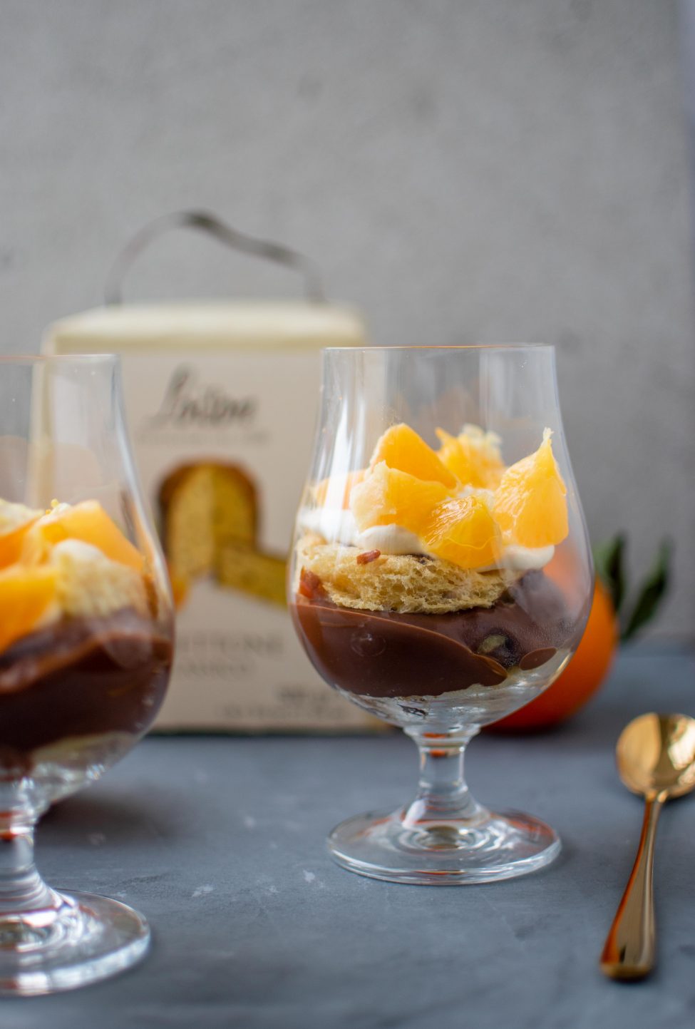 Makkelijk kerstdessert: panettone trifle met chocolade