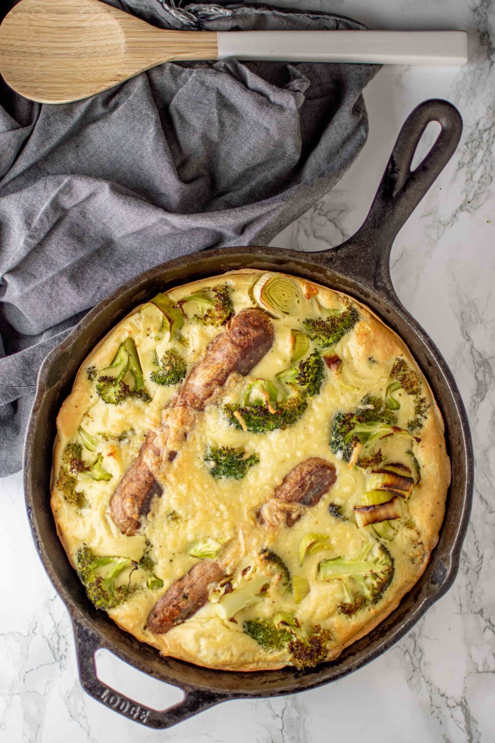 Vegetarische ’toad in the hole’ (Brits comfort food)