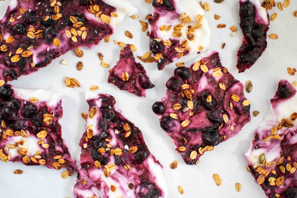 Ijsschotsen met kokos en blauwe bessen