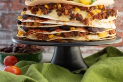 Tortillataart met vega gehakt