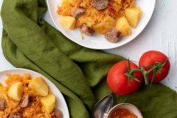 Surinaamse zuurkool (vegetarische variant)